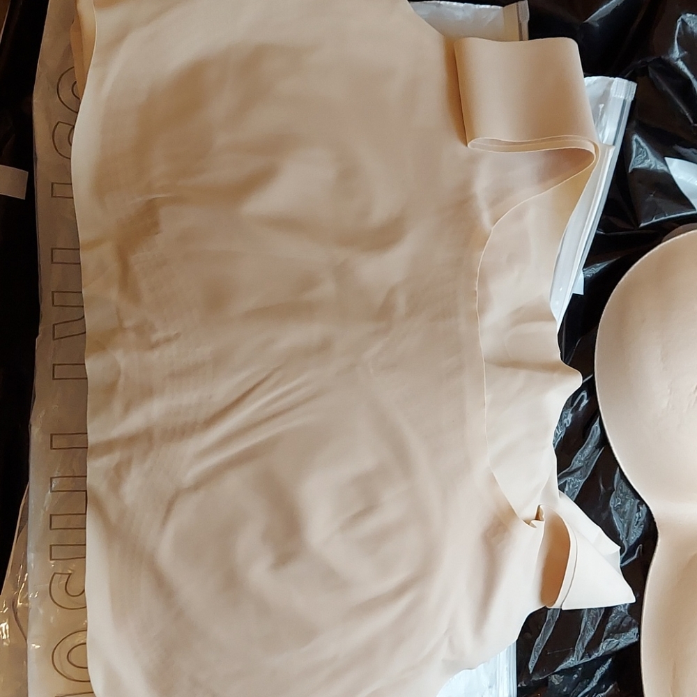Bras - Picture 10 of 11